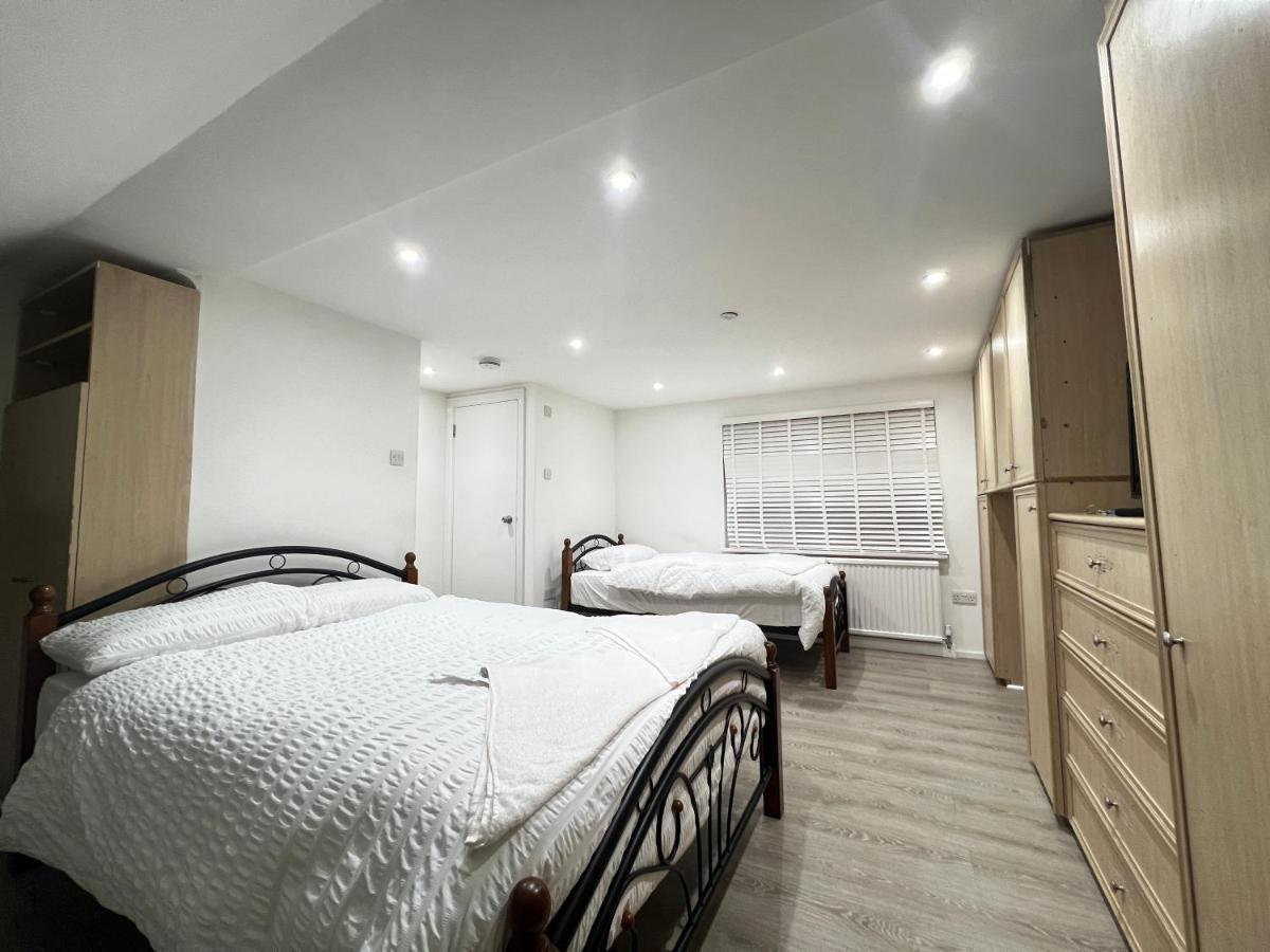 Stayeasy En-Suite London Exterior photo